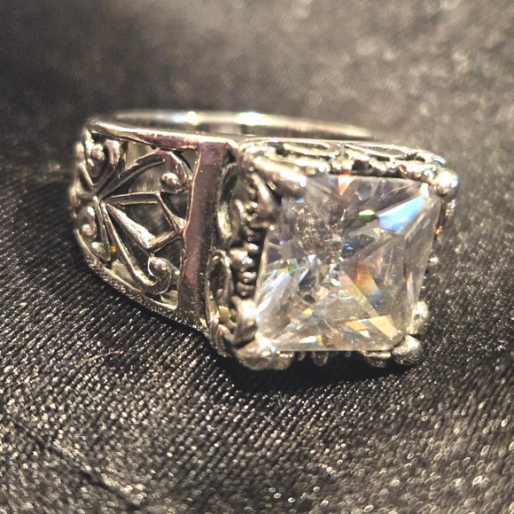 Silpada Retired Sterling Silver Uptown CZ Holiday Party Ring Sz 6 - Picture 5 of 14